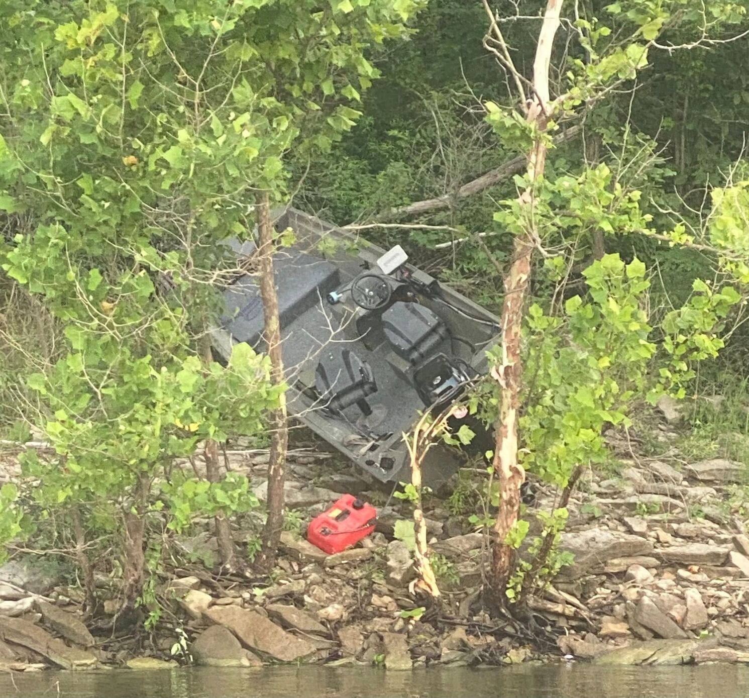 1 person injured after boating accident at Taylorsville Lake